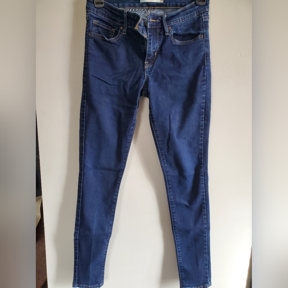 Levi's 711 Classic Skinny Jeans
